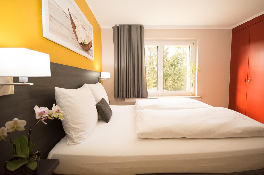 Bivius Hotel Restaurant Luxembourg Strassen Eksteriør billede