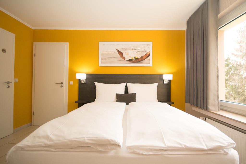 Bivius Hotel Restaurant Luxembourg Strassen Eksteriør billede