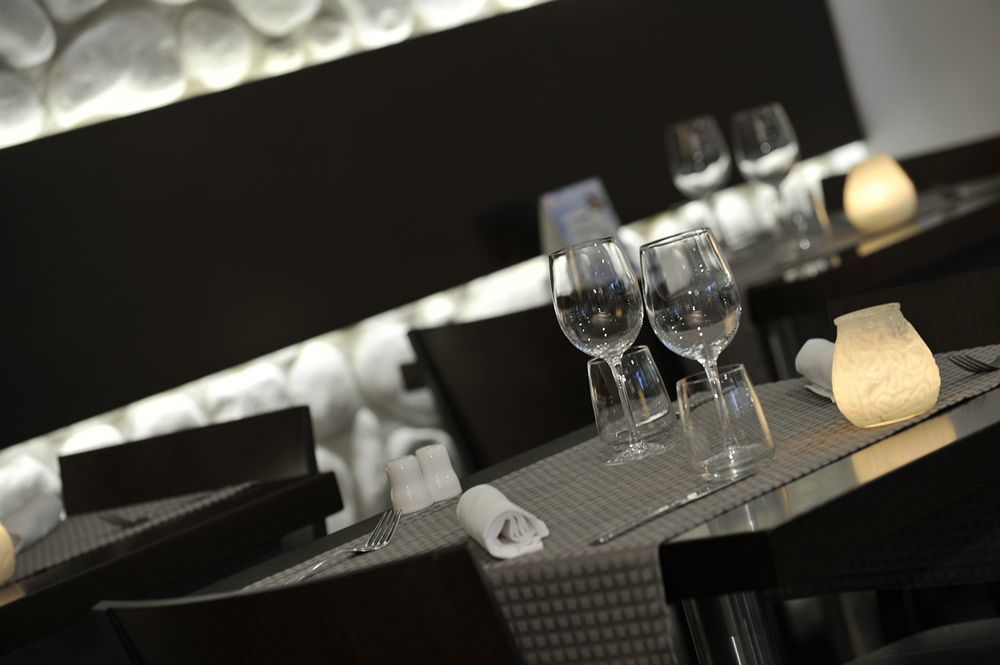 Bivius Hotel Restaurant Luxembourg Strassen Eksteriør billede