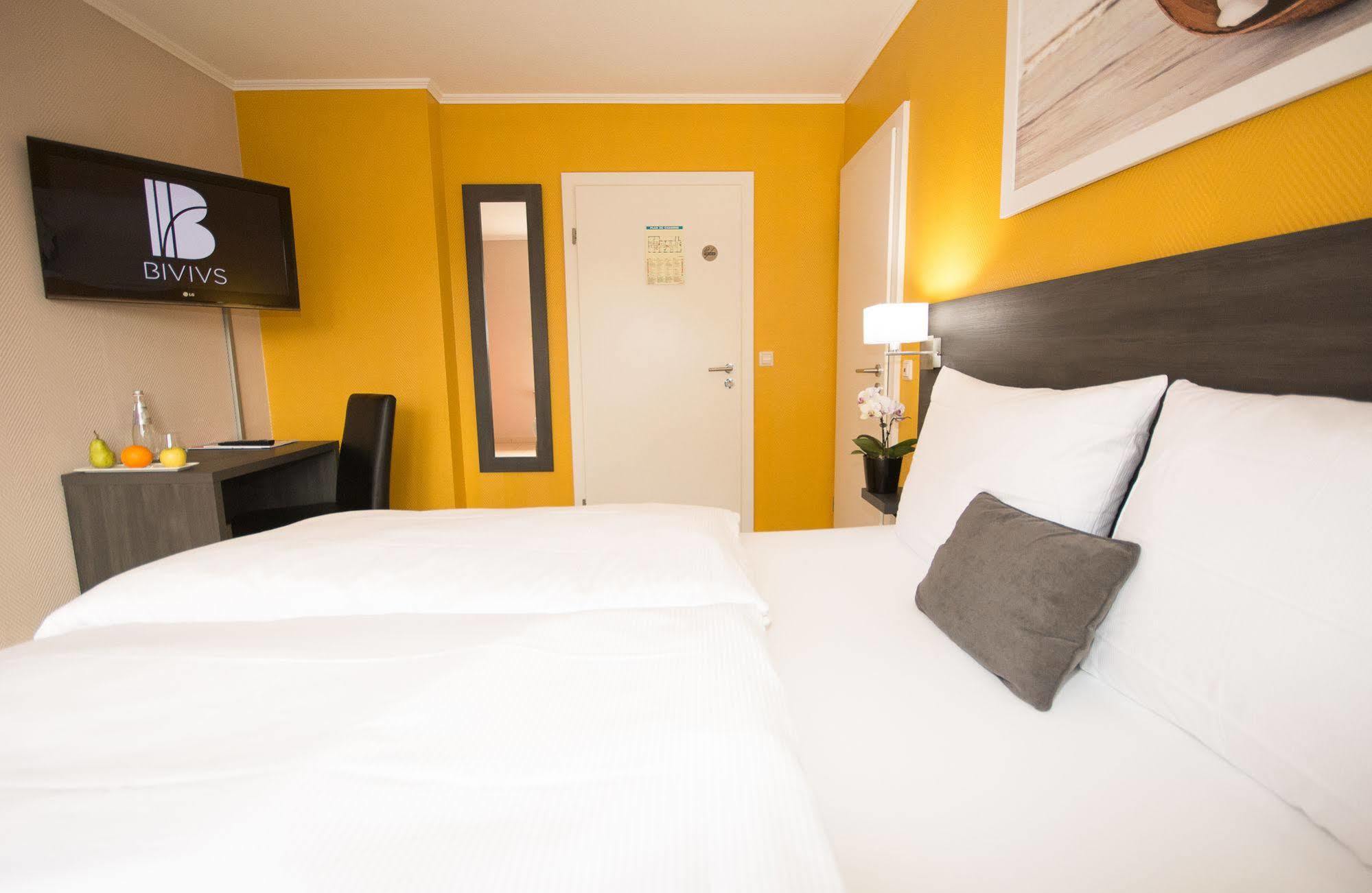 Bivius Hotel Restaurant Luxembourg Strassen Eksteriør billede
