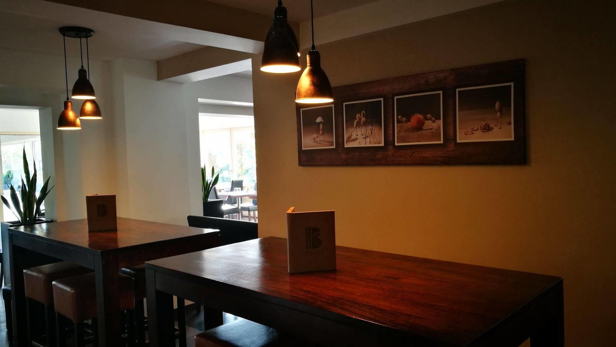 Bivius Hotel Restaurant Luxembourg Strassen Eksteriør billede